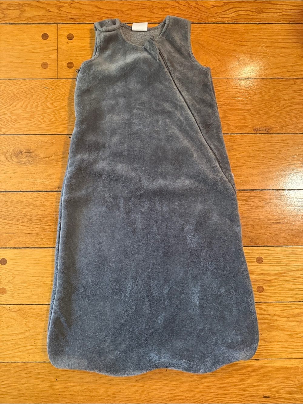 Plush Grey Baby Sleep Sack - Cozy Sleeveless Wearable Blanket